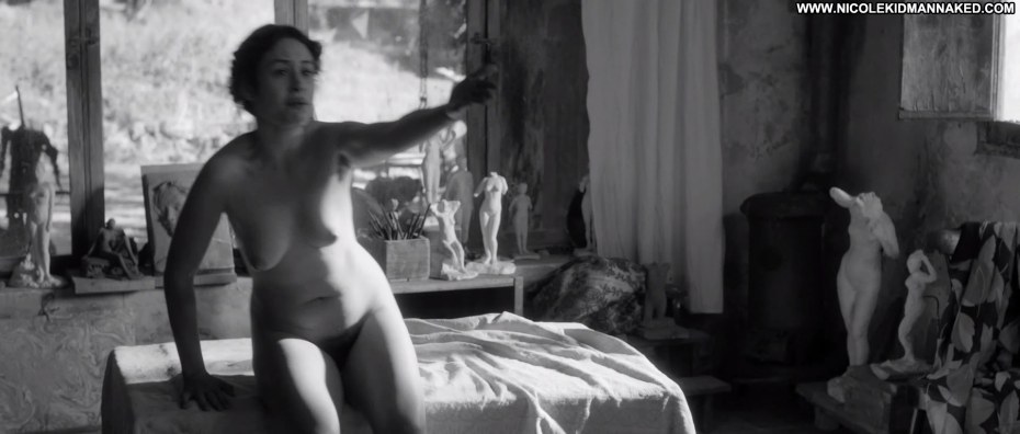 Коренева голая фотосессия