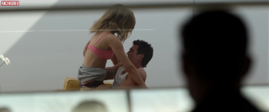 Тесс Джантшек плэйбой