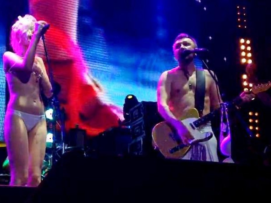 Алиса Вокс голая шнур