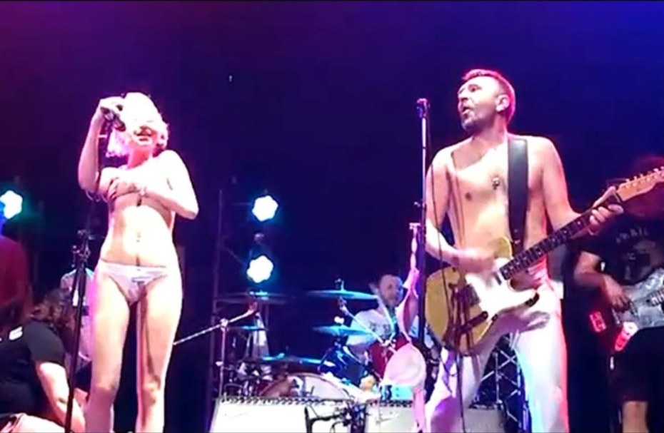 Ленинград Алиса Вокс голая