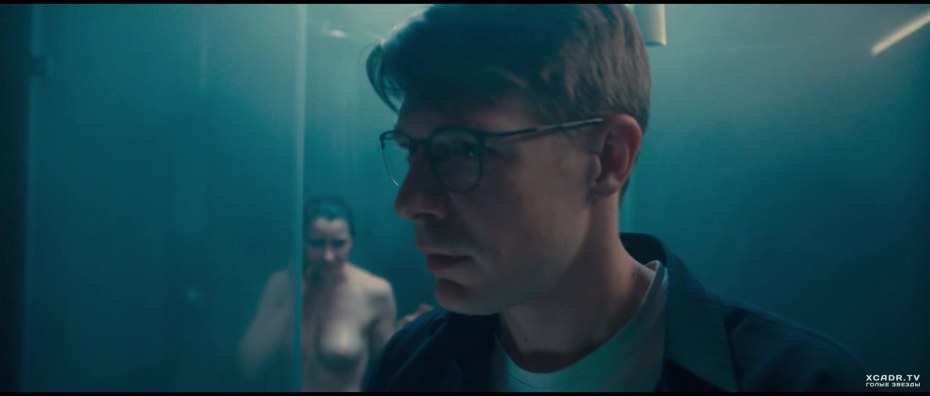 Марина вакт в фильме молода и прекрасна