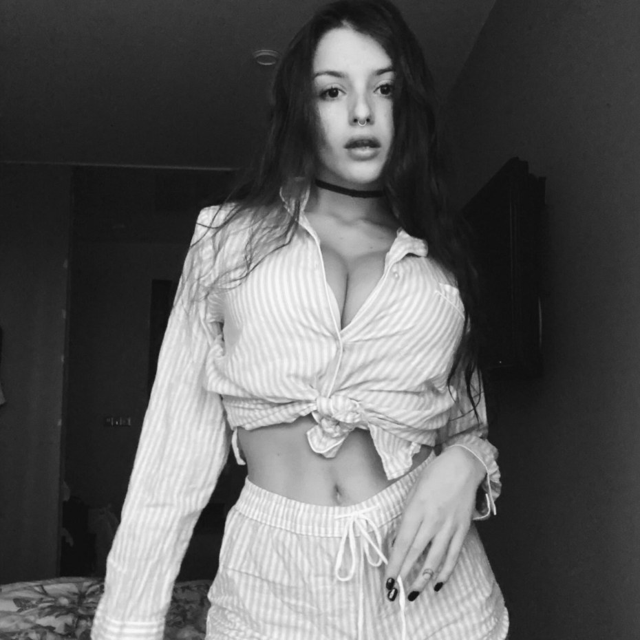 Рита Флорес