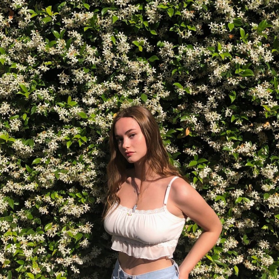 Джонни Секвойя американская актриса