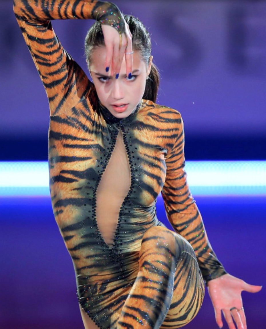 Белый тигр и человек