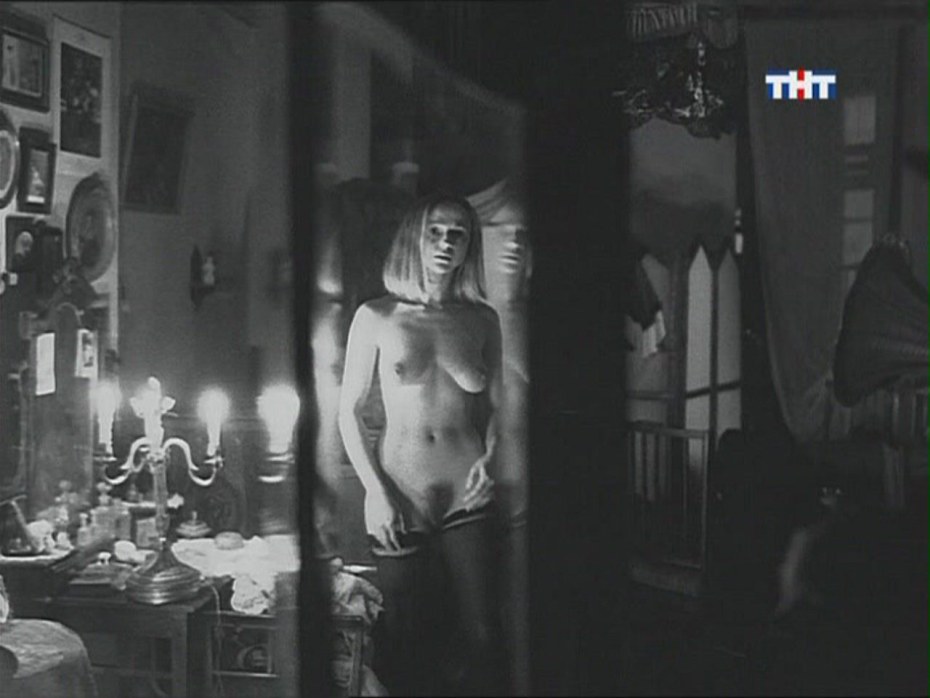 Анжелика Неволина в фильме голая