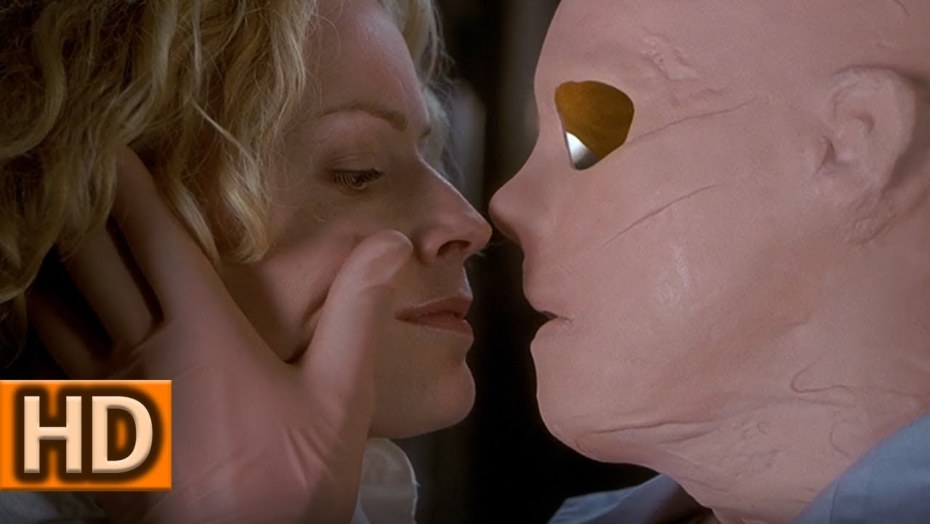 Поцелуй с НЕВИДИМКОЙ