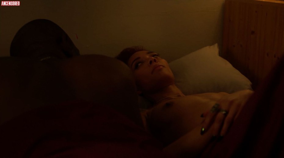 Роберт МАКГИННИС пин ап