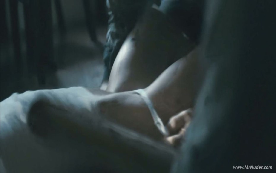 Сара Батлер член во рту