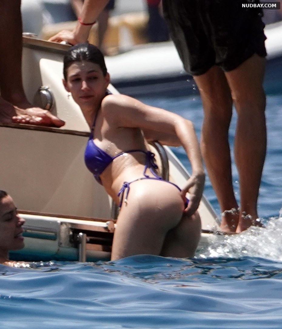 Урсула Корберо hot