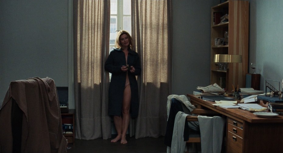 Нуми Рапас лесби сцены