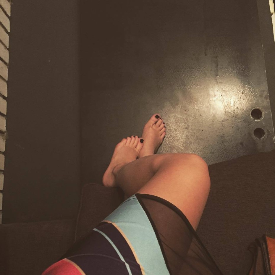 Софья Таюрская ноги