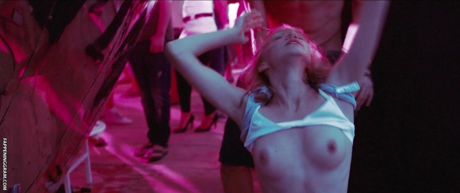 Рейчел Мак Аддамс анал