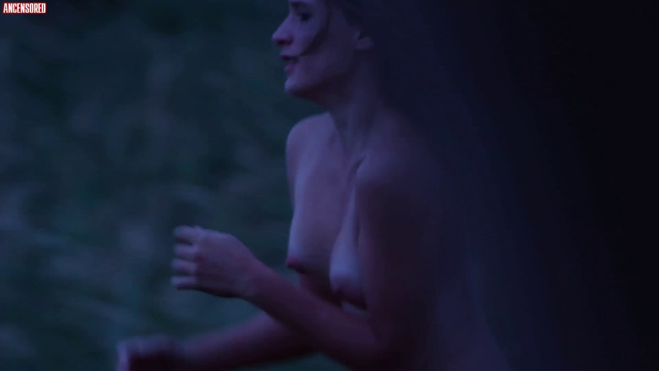 Джулиана Харкви фото ню