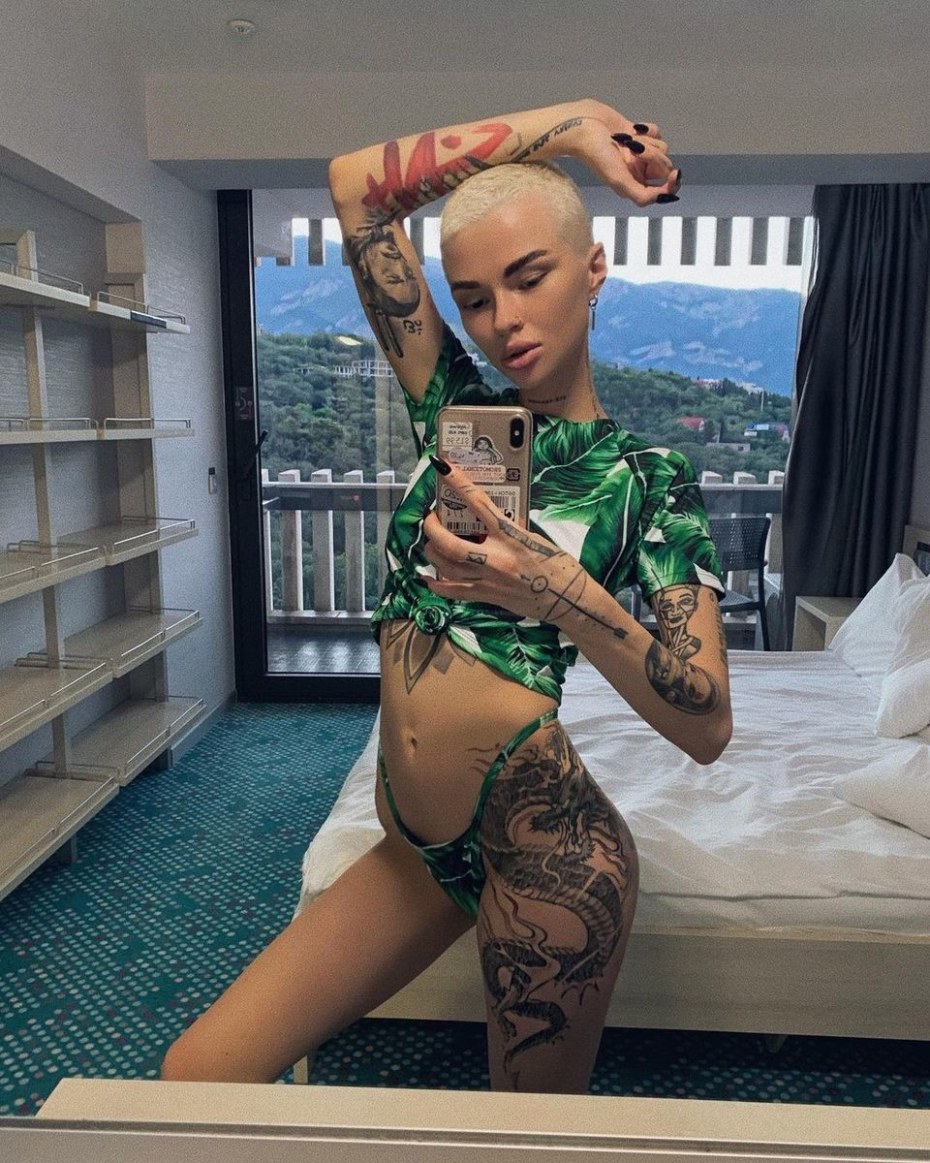 Ксения Милас пацанки