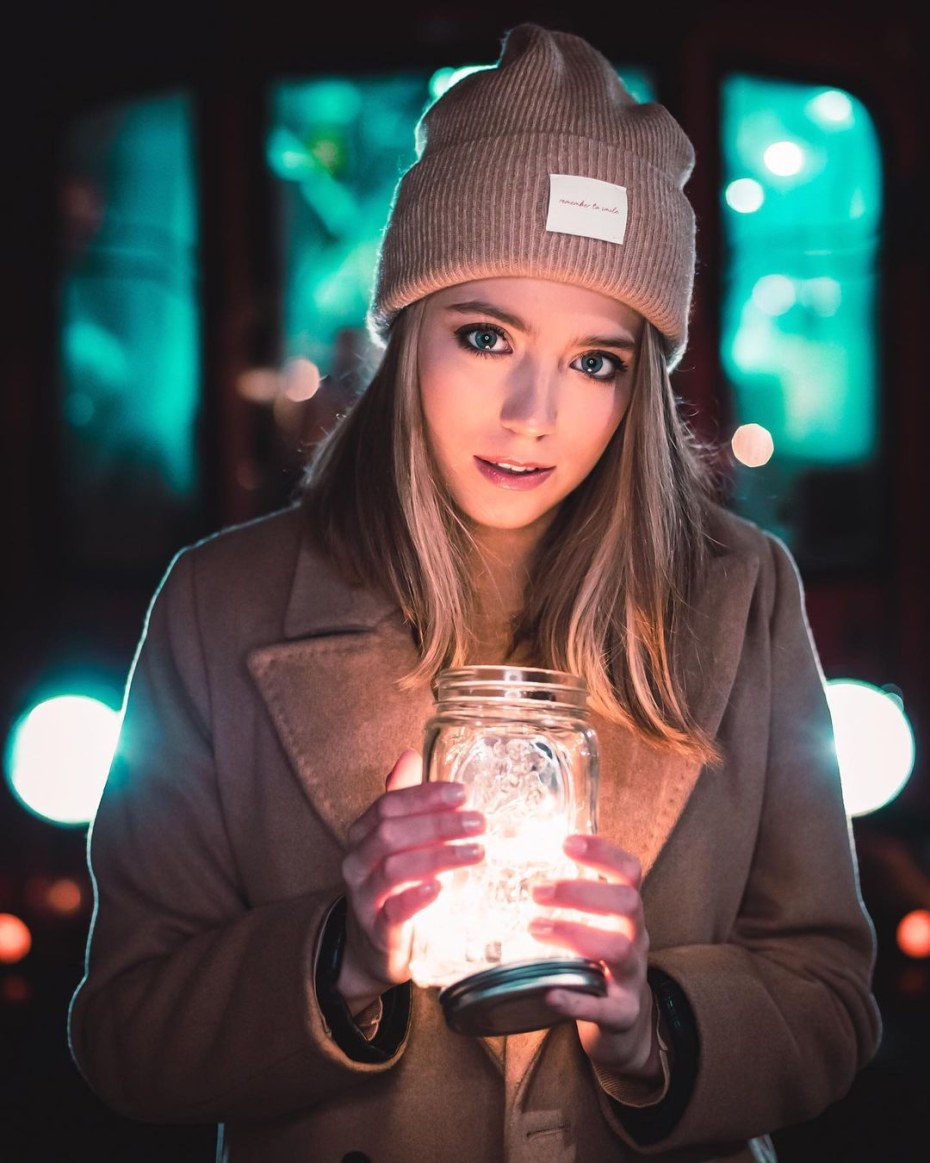 Аниме девушки с большой грудью в купальниках