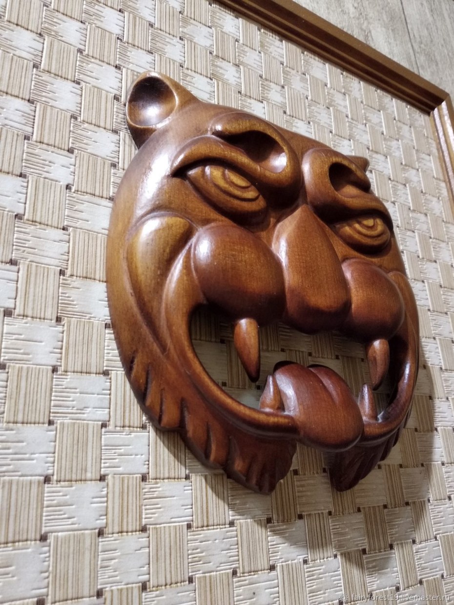 Деревянные резные маски