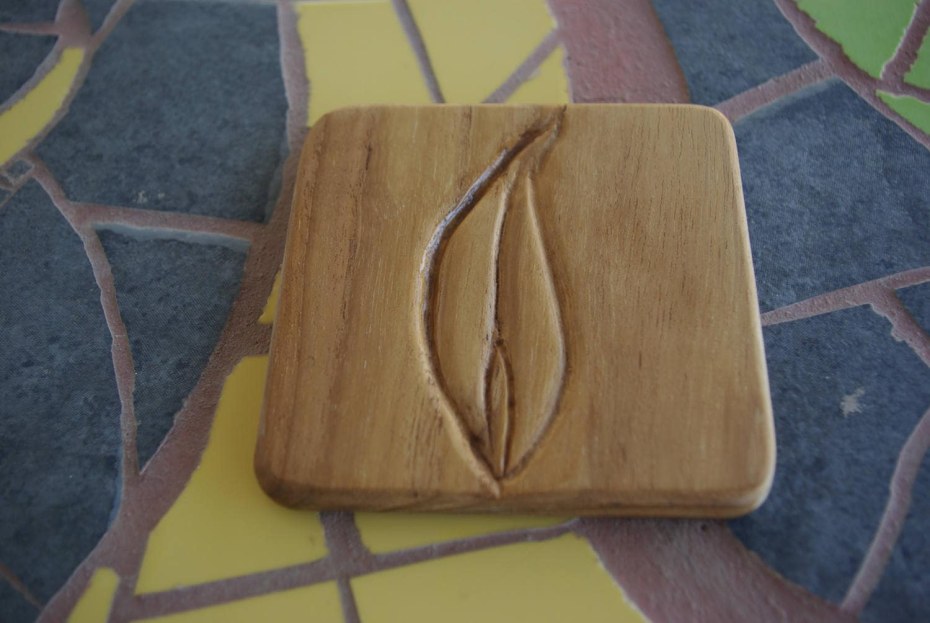 Йони из дерева