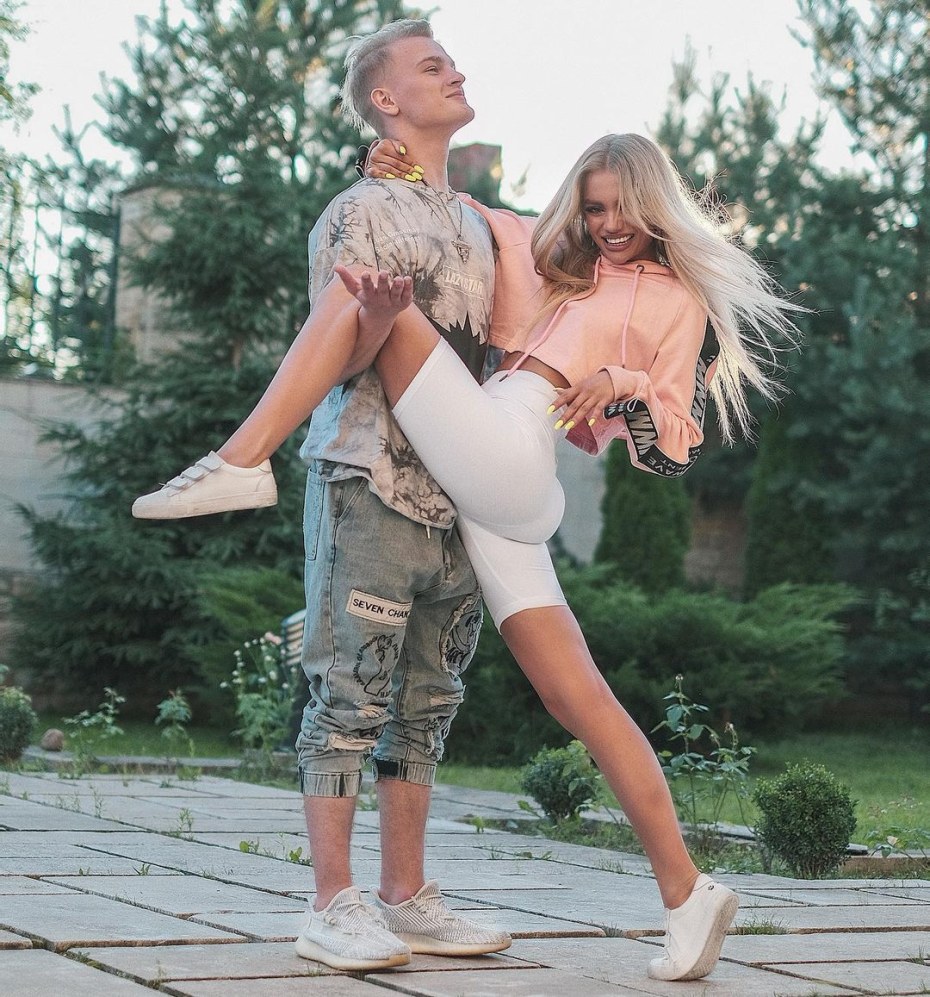 Екатерина Шкуро (@ekaterinashkuro)