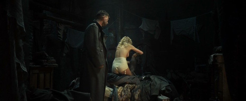 Фото голые Янина Студилина в кино