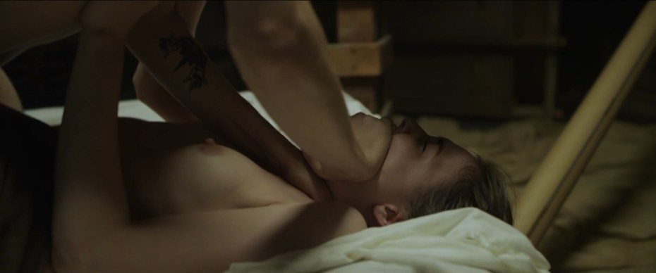 Янина Студилина эротические сцены