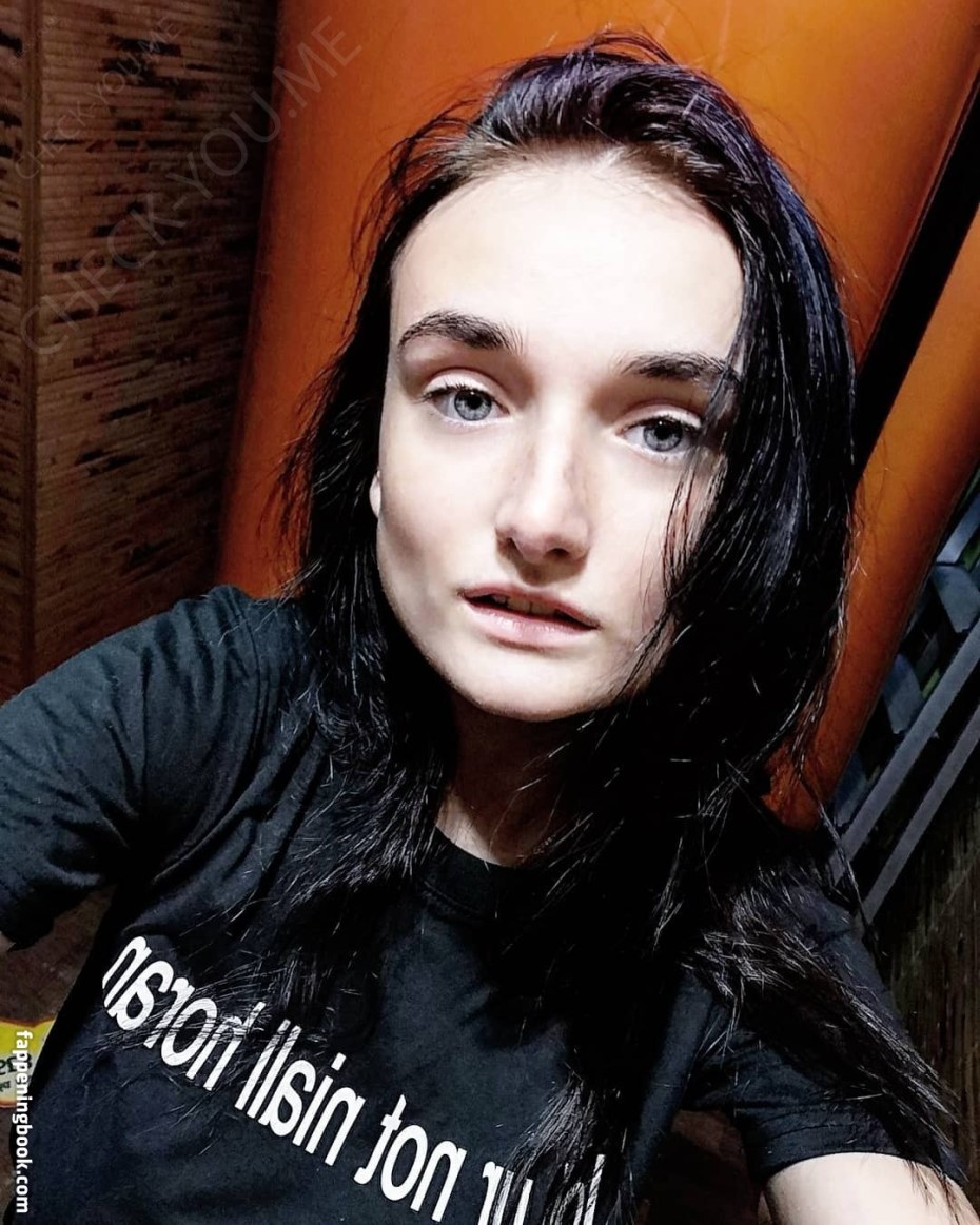 Порнозвезда Дарья Никишина