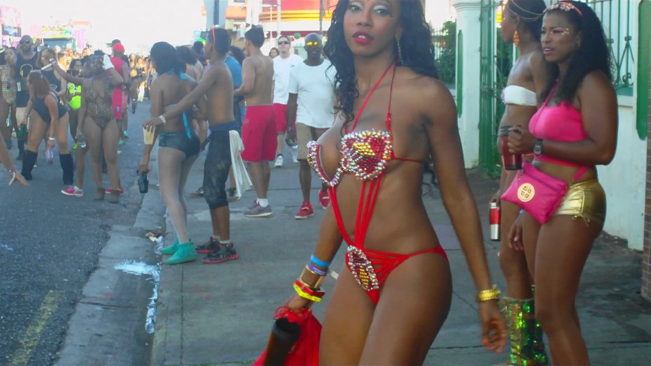 Валя карнавал