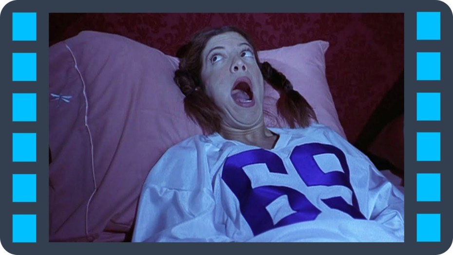 Тори Спеллинг страшное кино 2