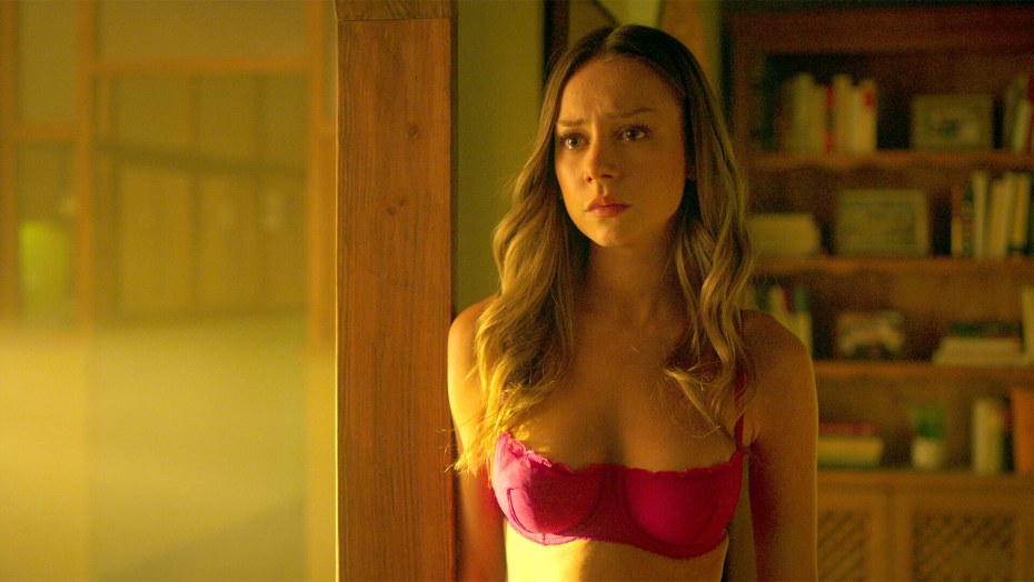 Элита. Короткие истории. Карла и Самуэль сериал 2021