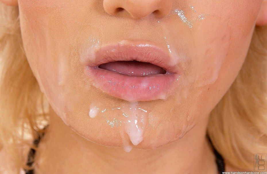 Кончил в рот крупным планом