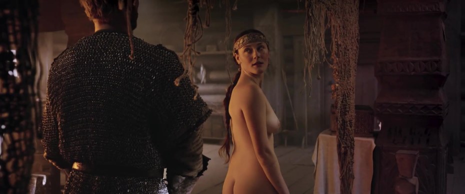 Полина Чернышова голая в фильме