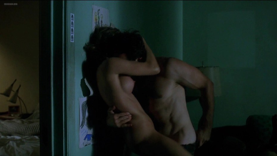 Кади Стрикленд голая в фильмах