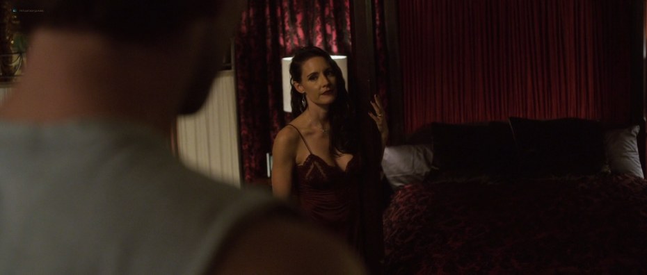 Scarlett Bordeaux +18