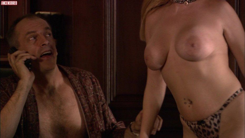 Кади Стрикленд голая в фильмах