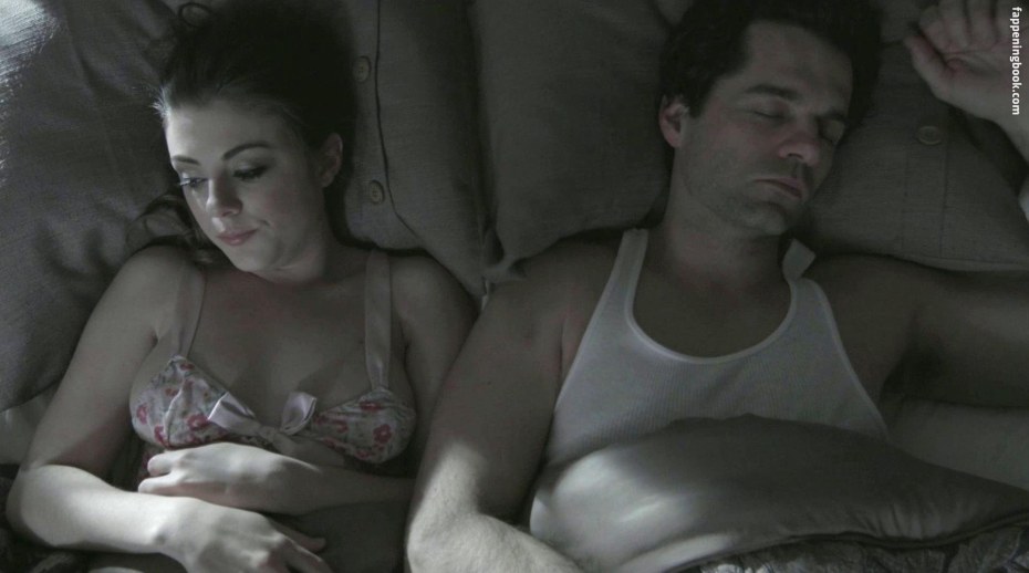 Мелани Лински голая в фильмах