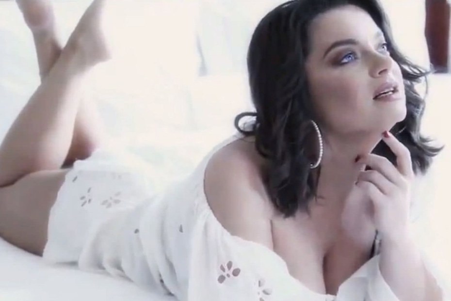 Голая Наташа Королева и тарзан