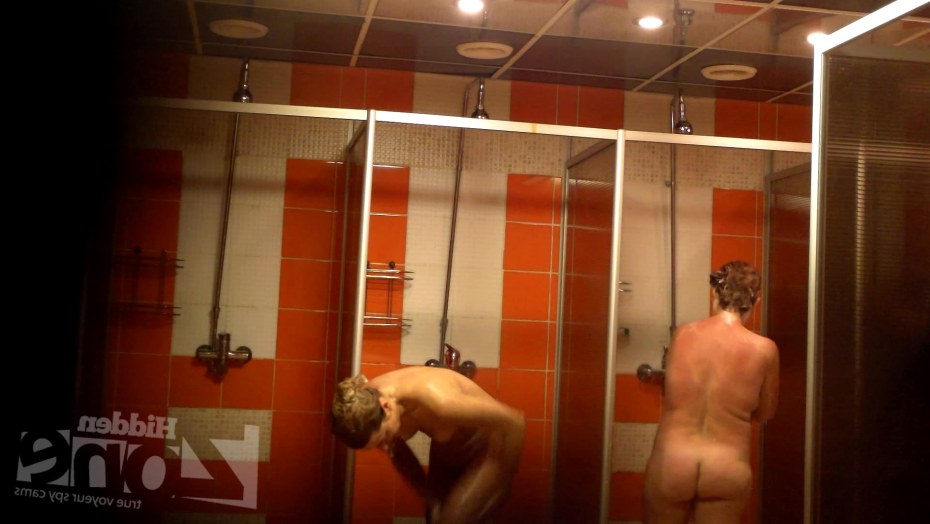 Мужская душевая скрытая камера