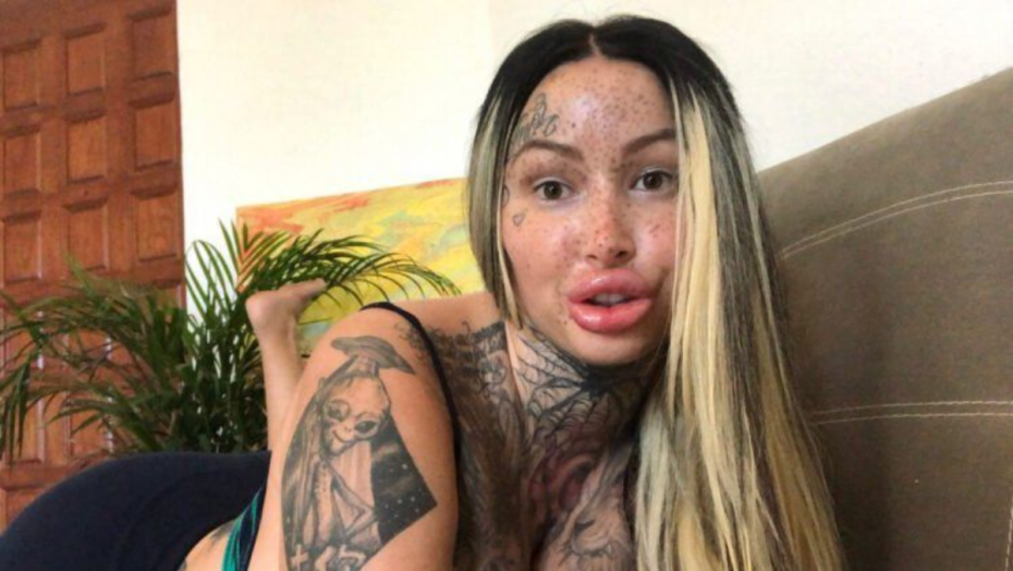 Мэри Магдален Канада голая