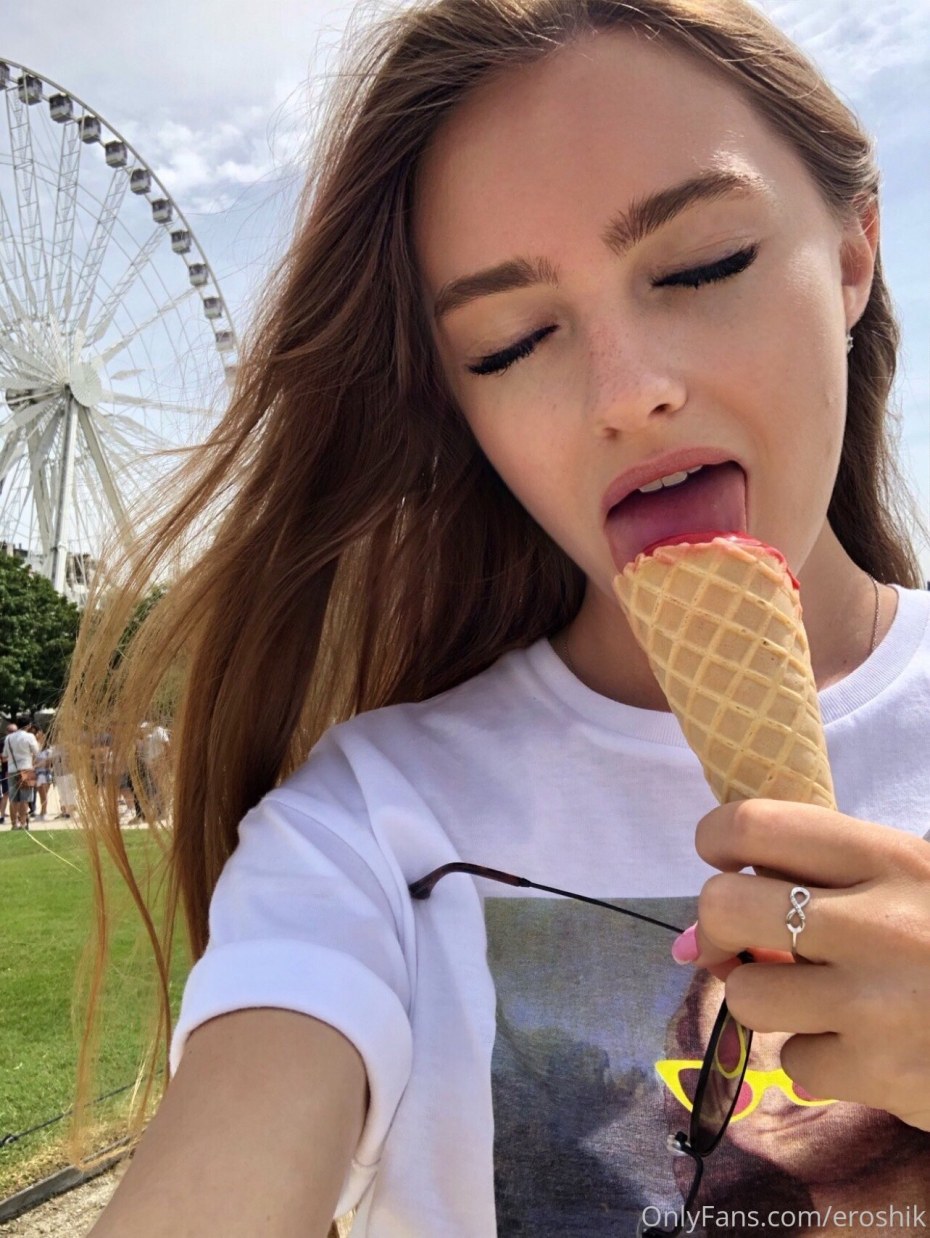 Джулия Роммель модель голая