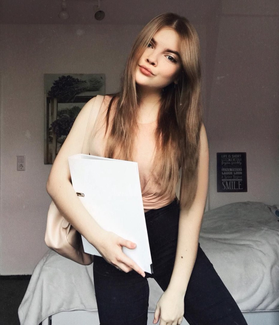 Катя Котаро