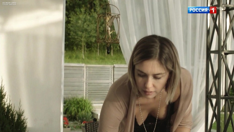 Агата Муцениеце фигура