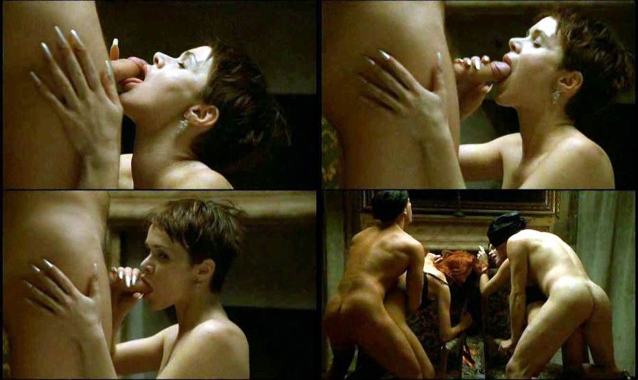 Хилари Суонк голая в кино