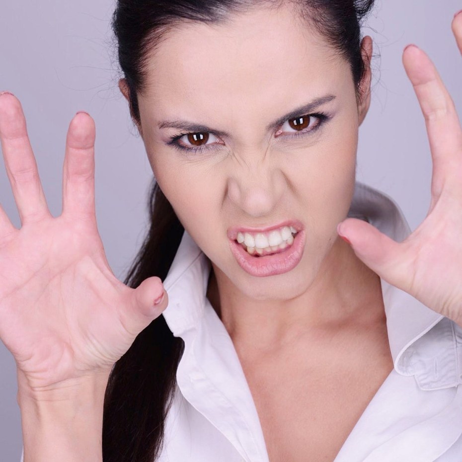 Ведущая Лейсан Дусаева