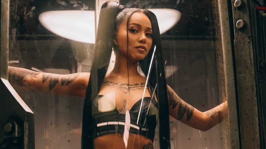 Клаудиа Белла порнозвезда