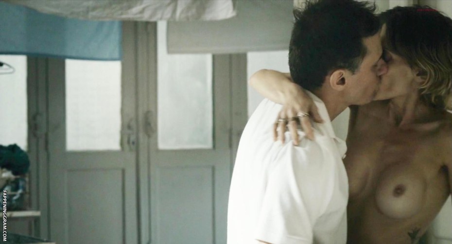 Сладкий яд скорпиона (Bruna Surfistinha) 2011 эротические сцены