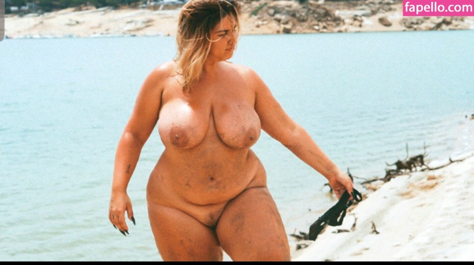 Наталию Лозано голая ню