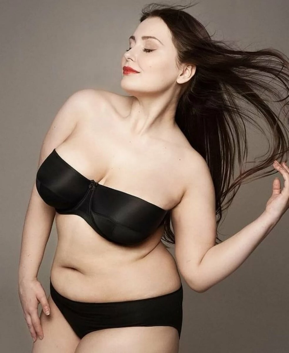 Плюс-сайз Флавия Ласерда