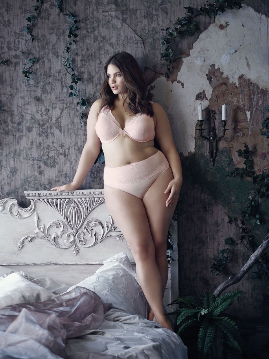 Лекси Лу модель