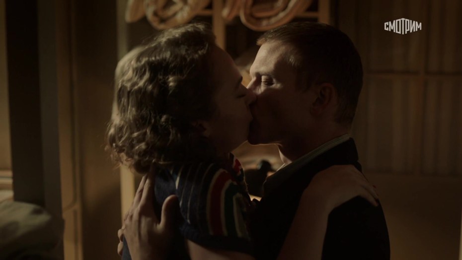 Аглая Тарасова постельные сцены