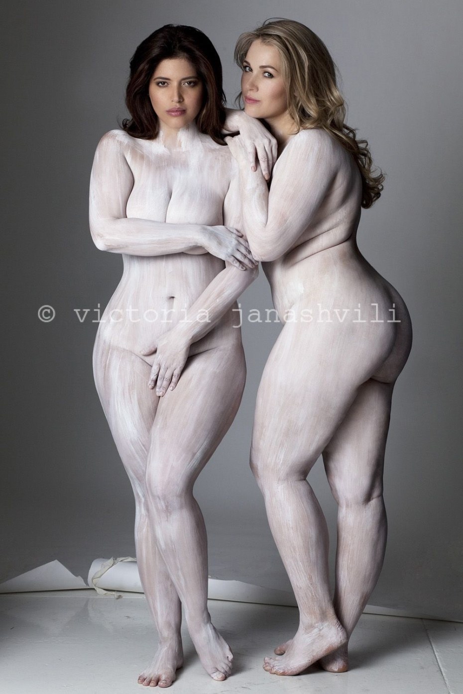 Марина Висконти в купальнике xxx