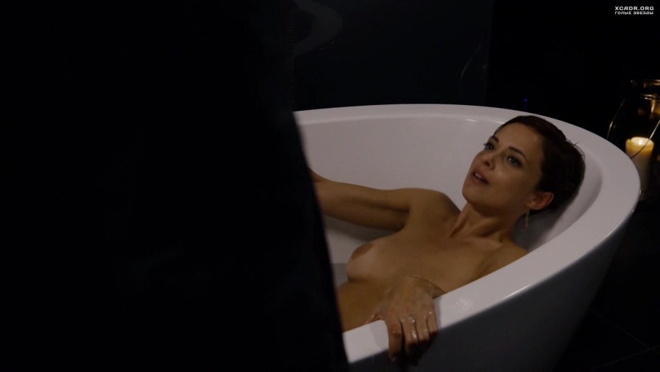 Виктория Джастис голая